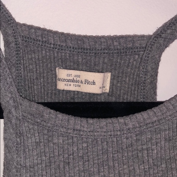 Gray Abercrombie tank-top - Picture 2 of 4